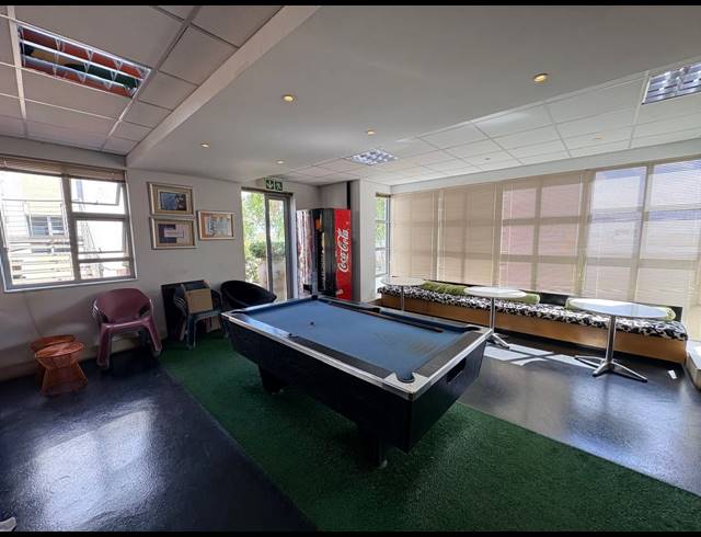 983M² OFFICE FOR SALE IN FOURWAYS